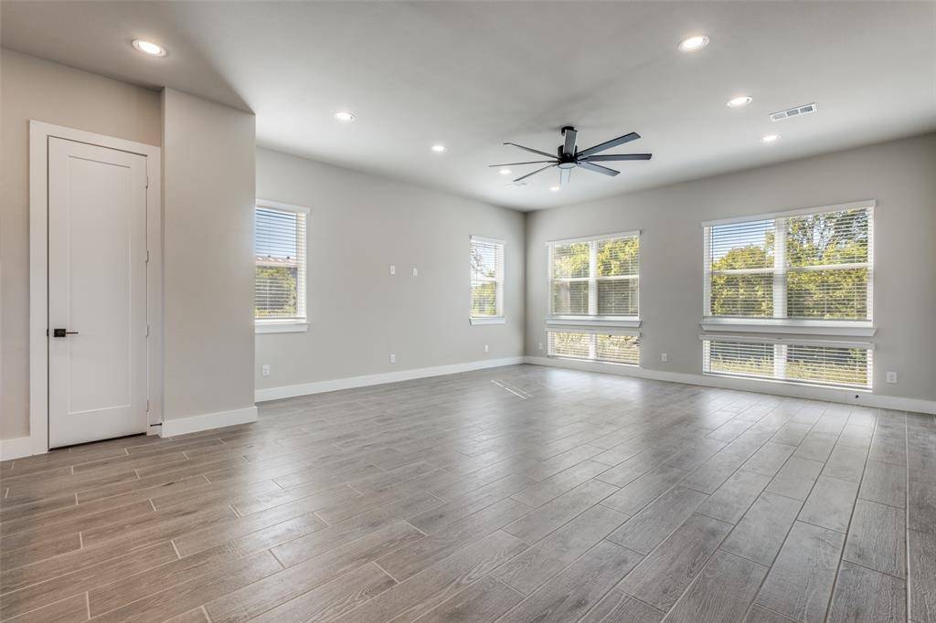 Dallas, TX 75212,2452 Carmelita Street