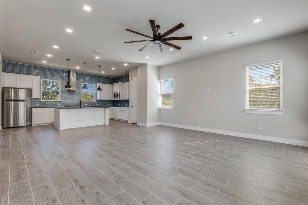 Dallas, TX 75212,2452 Carmelita Street