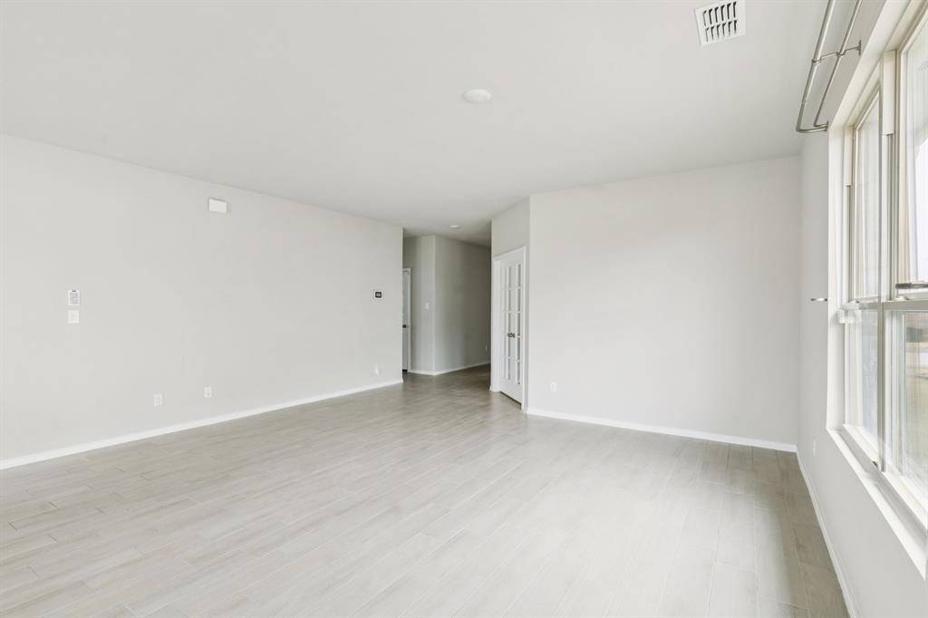 Van Alstyne, TX 75495,968 Ravenwood Lane