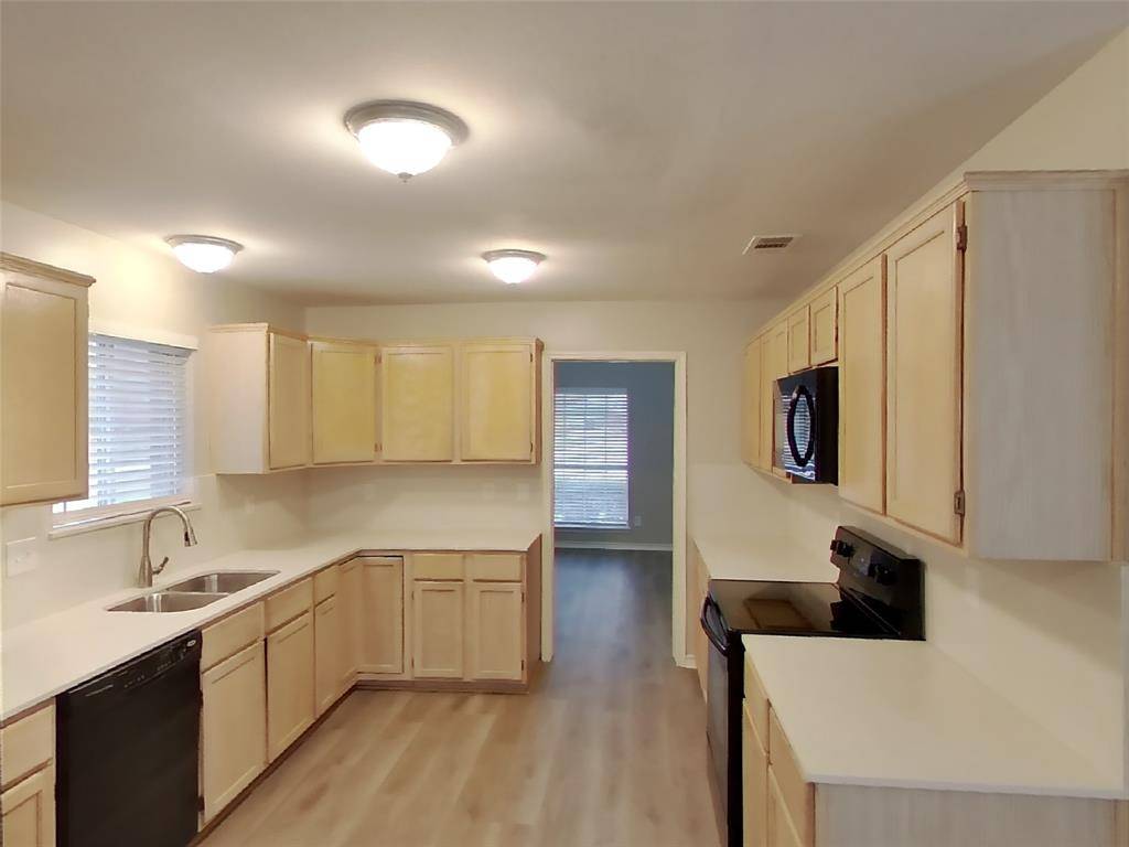 Garland, TX 75040,2033 Oak Bend Lane