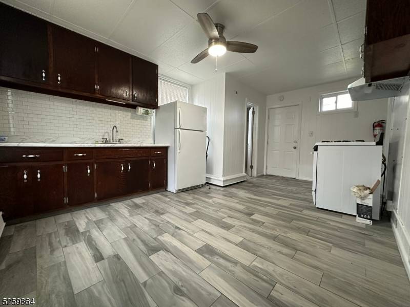 Clifton City, NJ 07011,89 Getty Ave #3