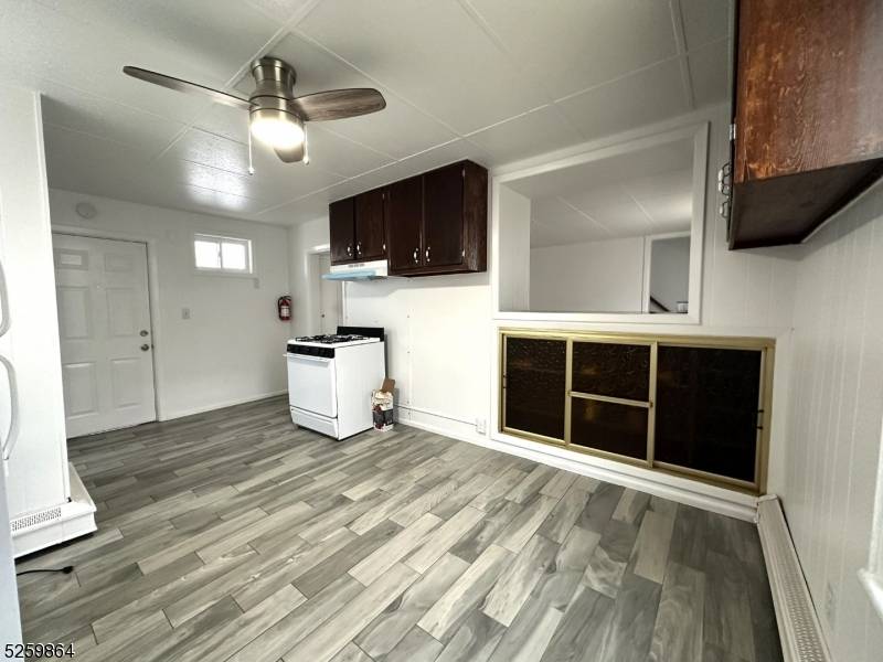 Clifton City, NJ 07011,89 Getty Ave #3