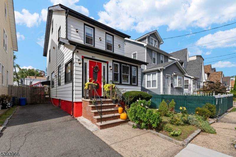 Newark City, NJ 07106,307 Ellery Ave