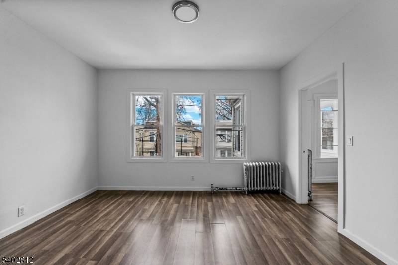 Newark City, NJ 07112,268 Leslie St