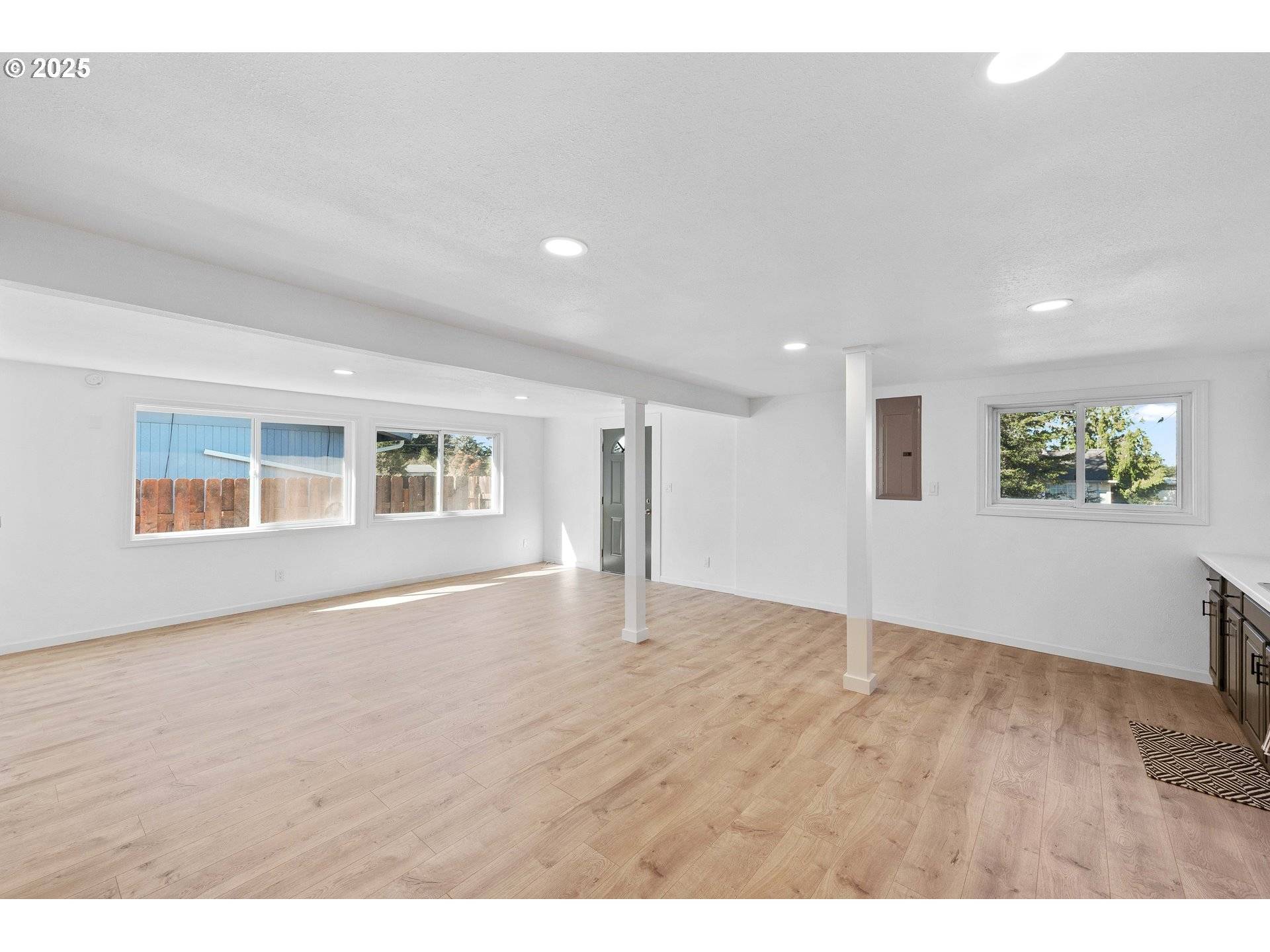 Coos Bay, OR 97420,649 S WALL ST