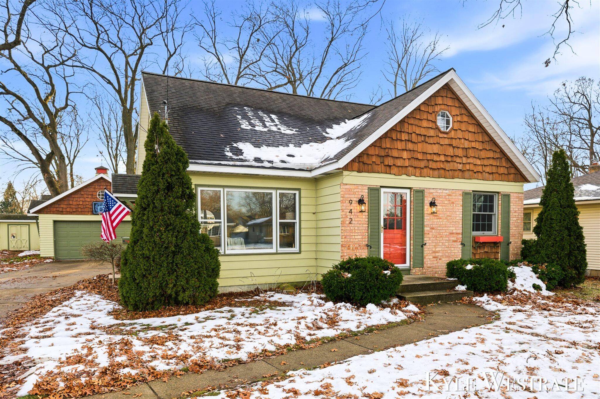 Wyoming, MI 49509,942 32nd ST SW