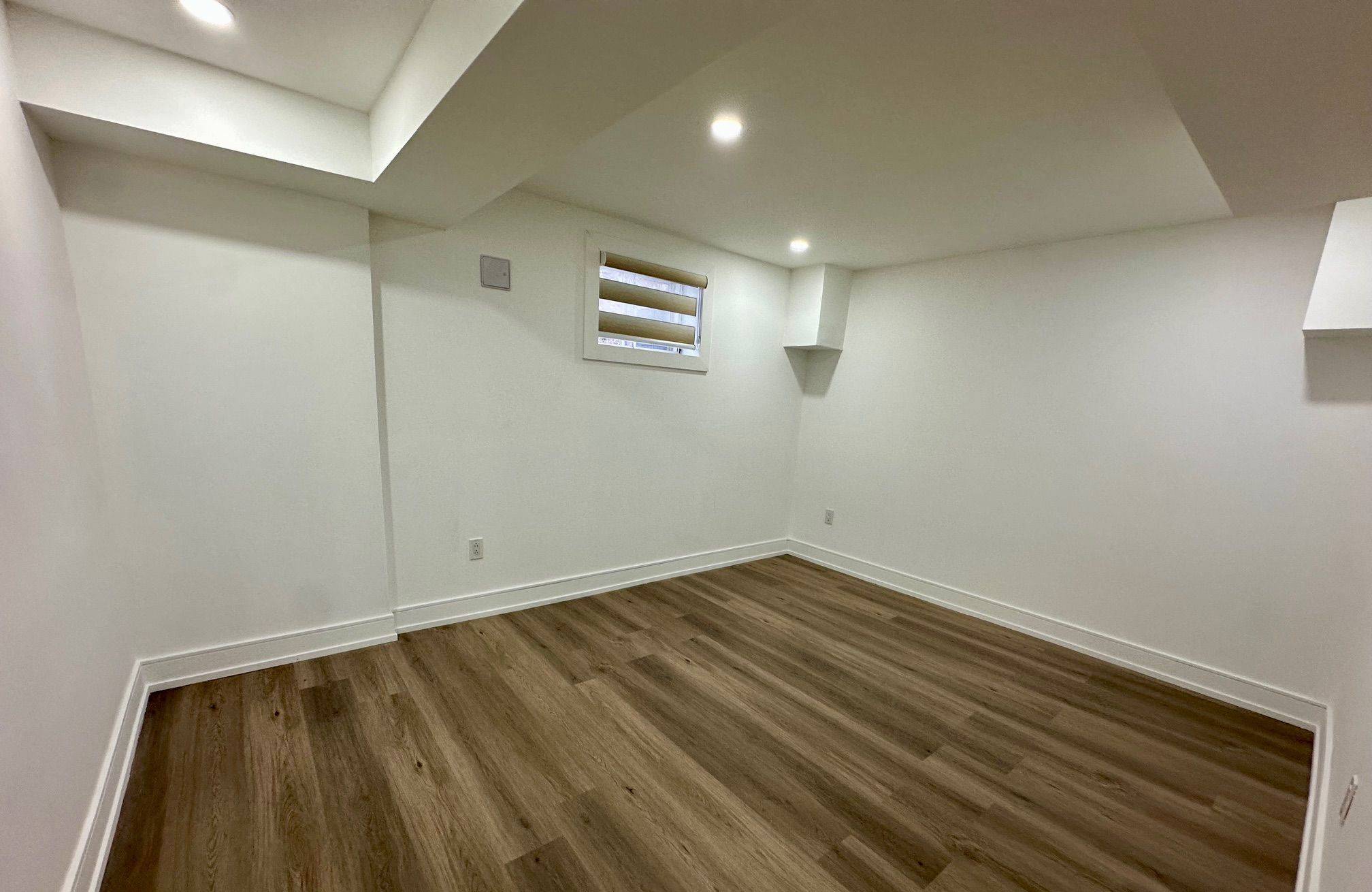 Toronto C13, ON M3A 1J1,29 Broadlands BLVD #BSMT