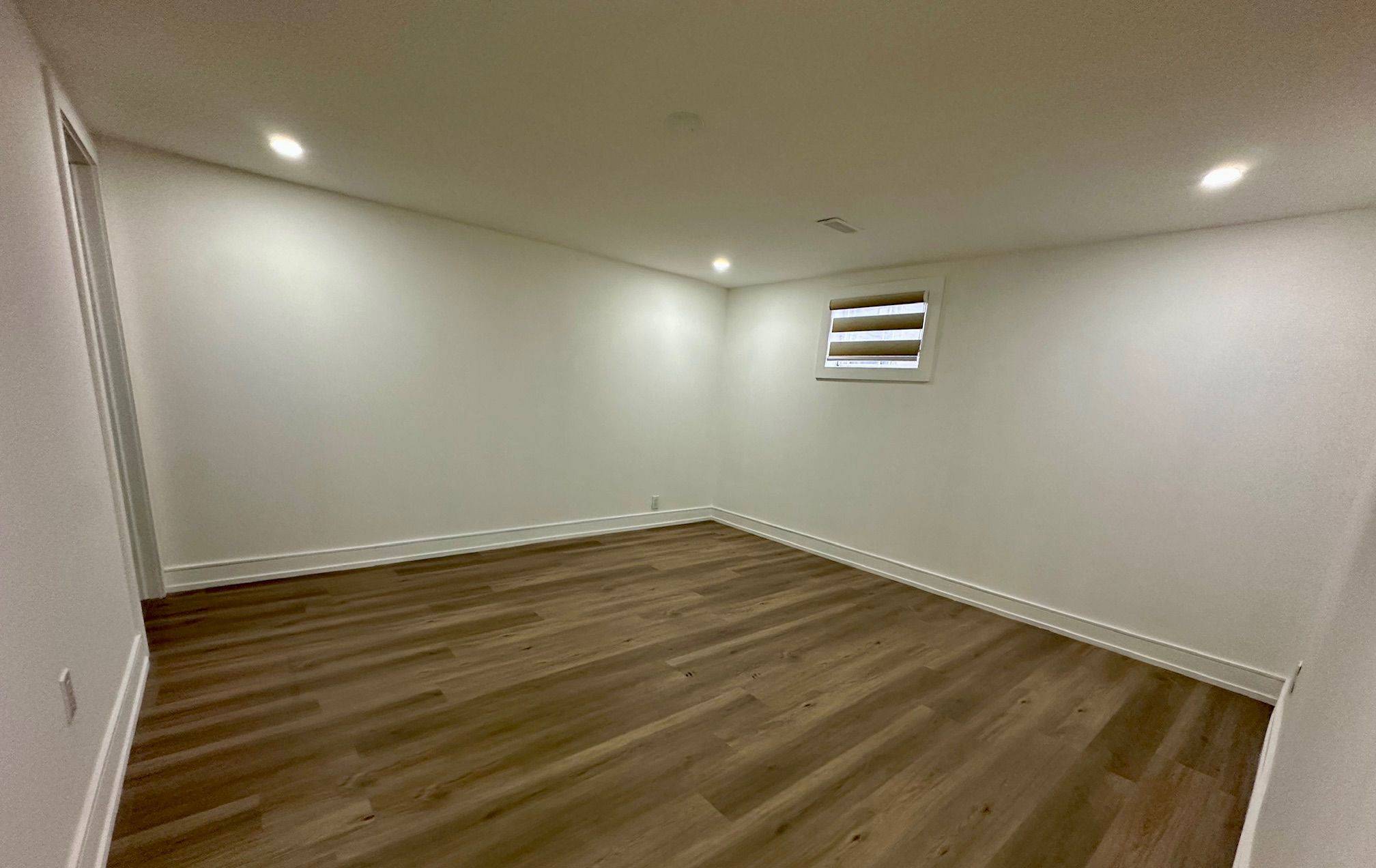 Toronto C13, ON M3A 1J1,29 Broadlands BLVD #BSMT