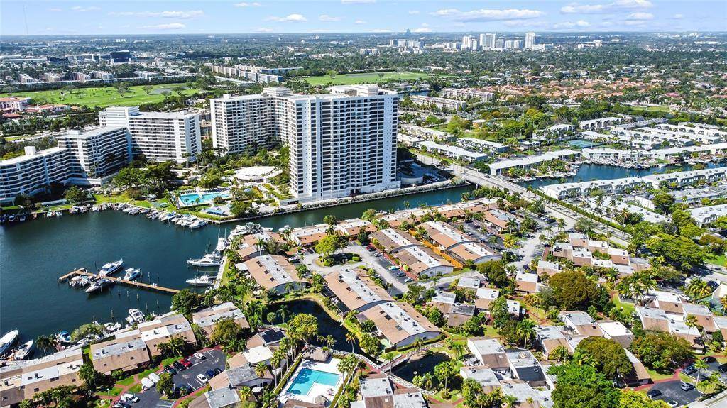 Hallandale Beach, FL 33009,419 Leslie Dr #419