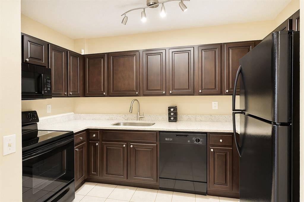 Coral Springs, FL 33065,11340 Royal Palm Blvd #11340