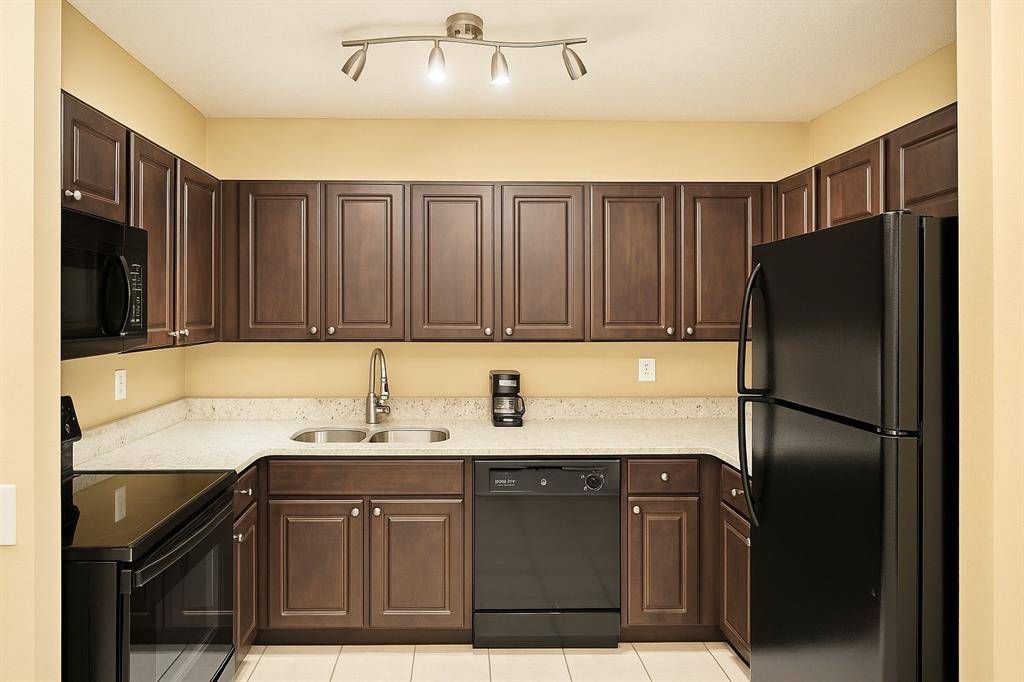 Coral Springs, FL 33065,11340 Royal Palm Blvd #11340