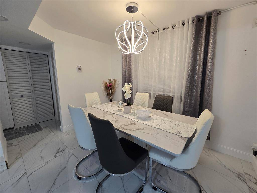 Pompano Beach, FL 33064,3400 Blue Lake Dr #604