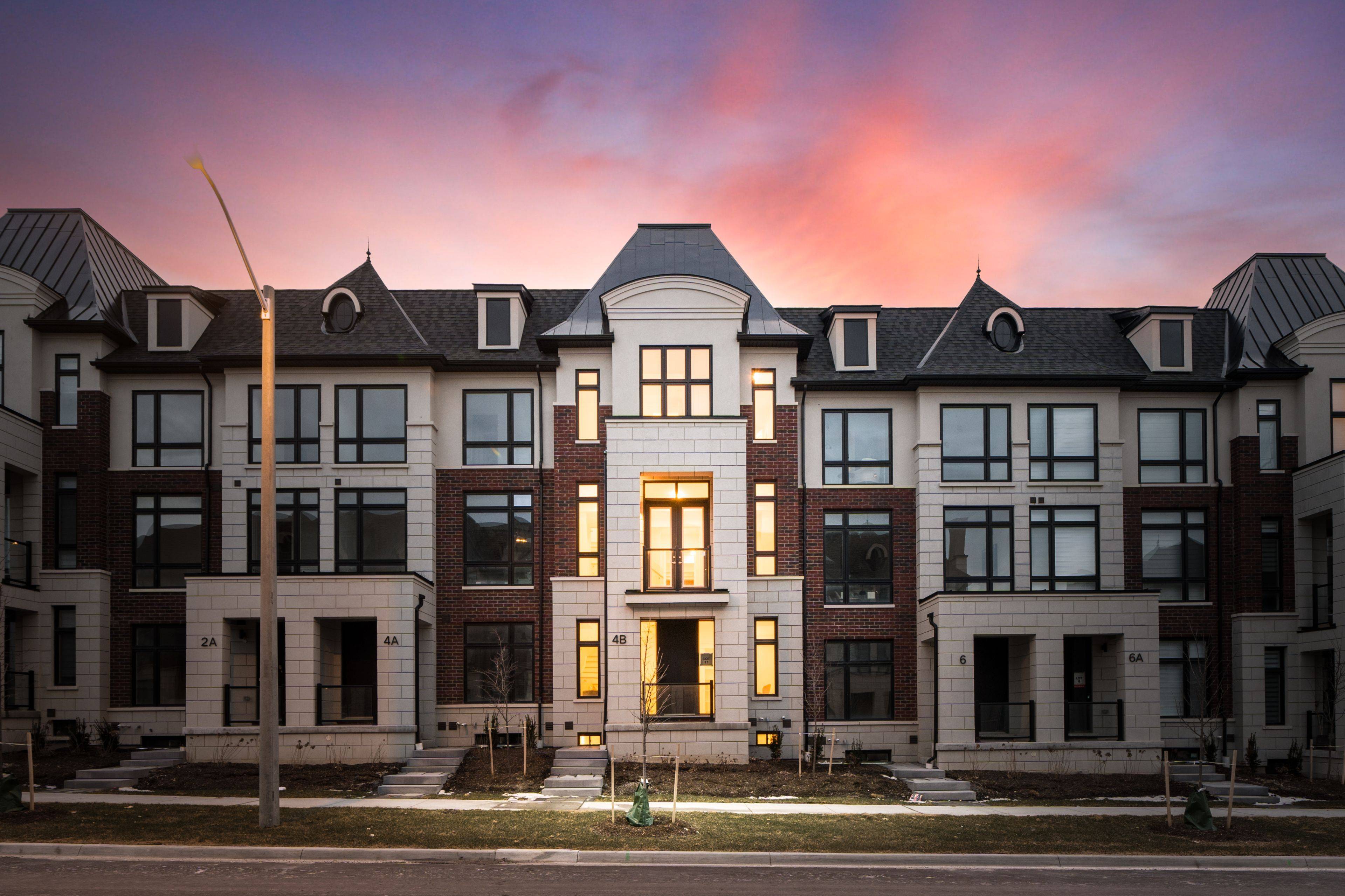 Richmond Hill, ON L4E 1L4,4B McCachen ST