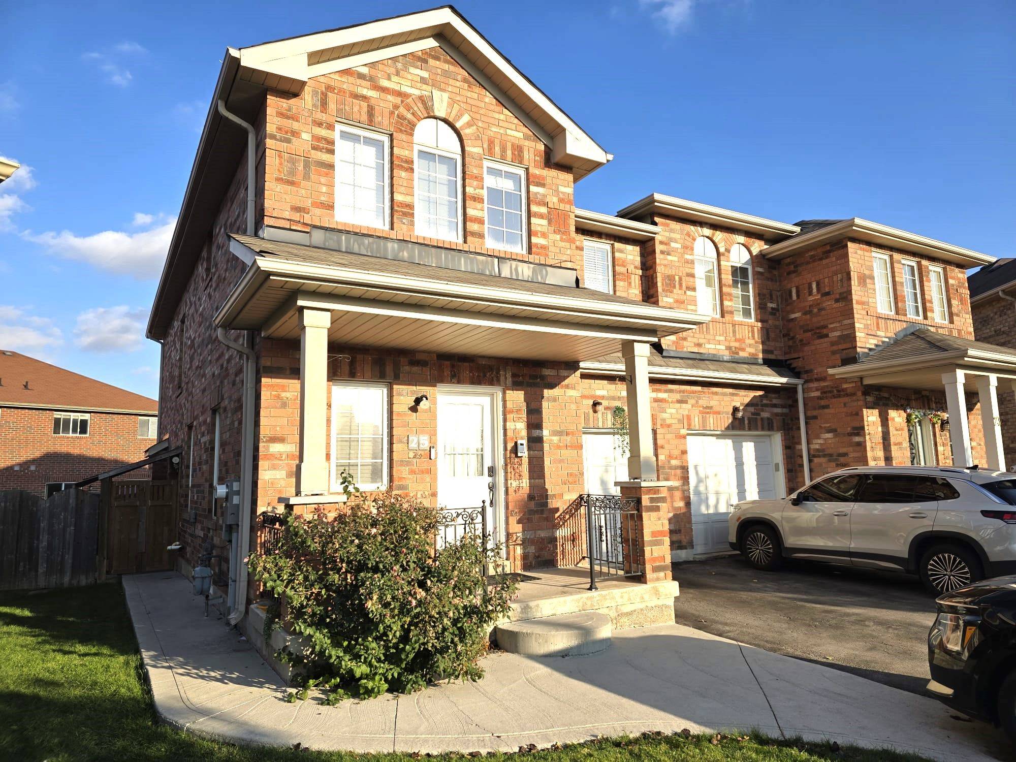 Brampton, ON L6X 0S5,25 Commodore DR