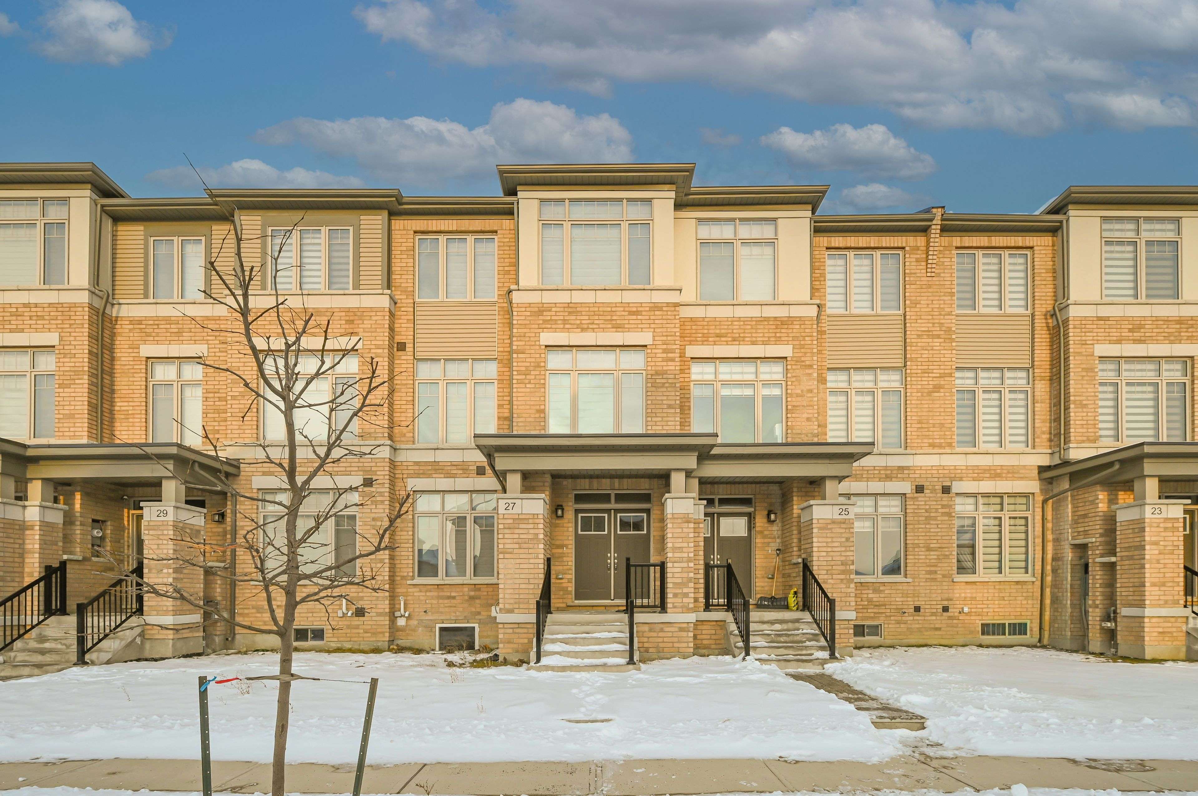 Caledon, ON L7C 1Z9,27 minnock ST