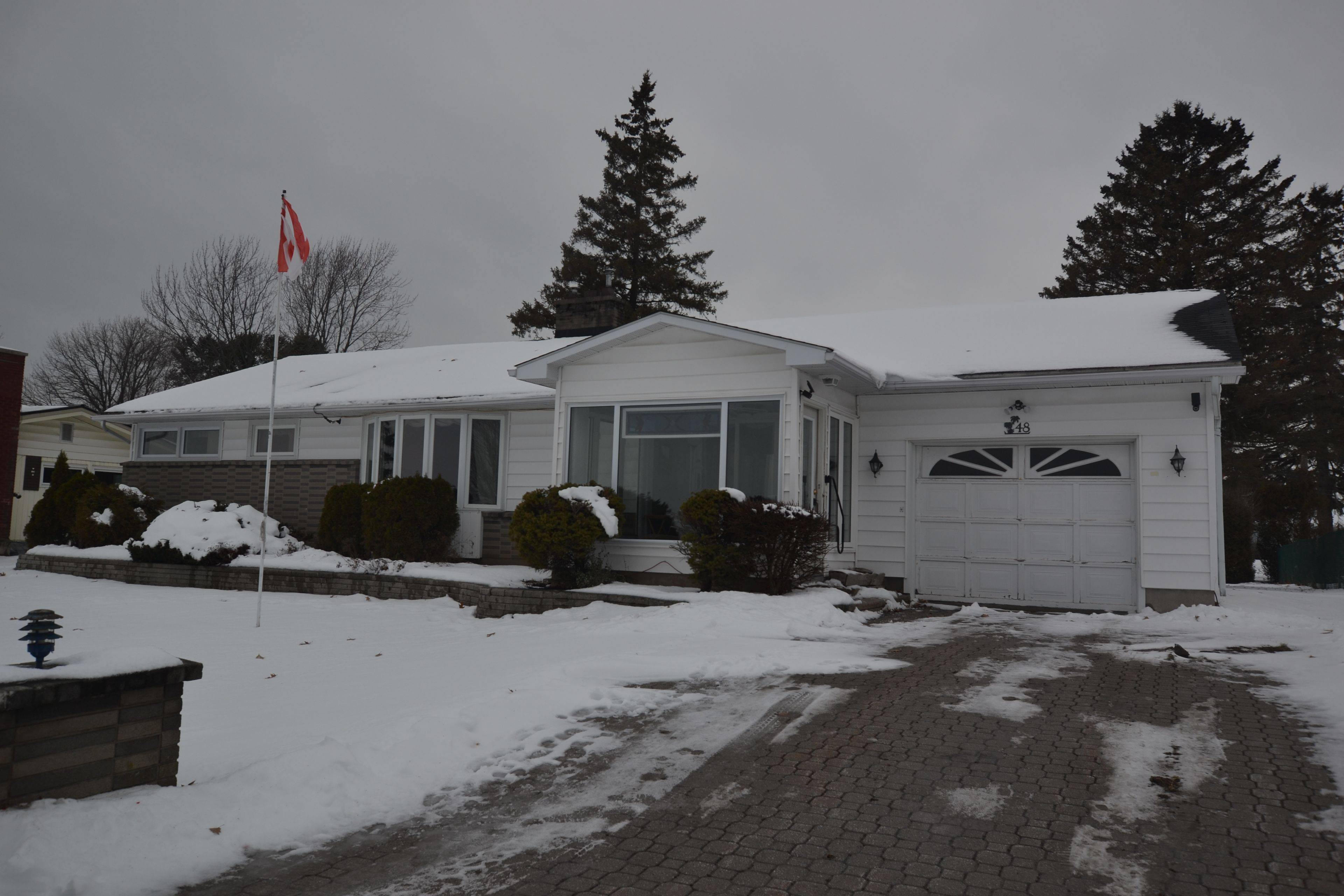 South Dundas, ON K0E 1K0,48 Elizabeth DR