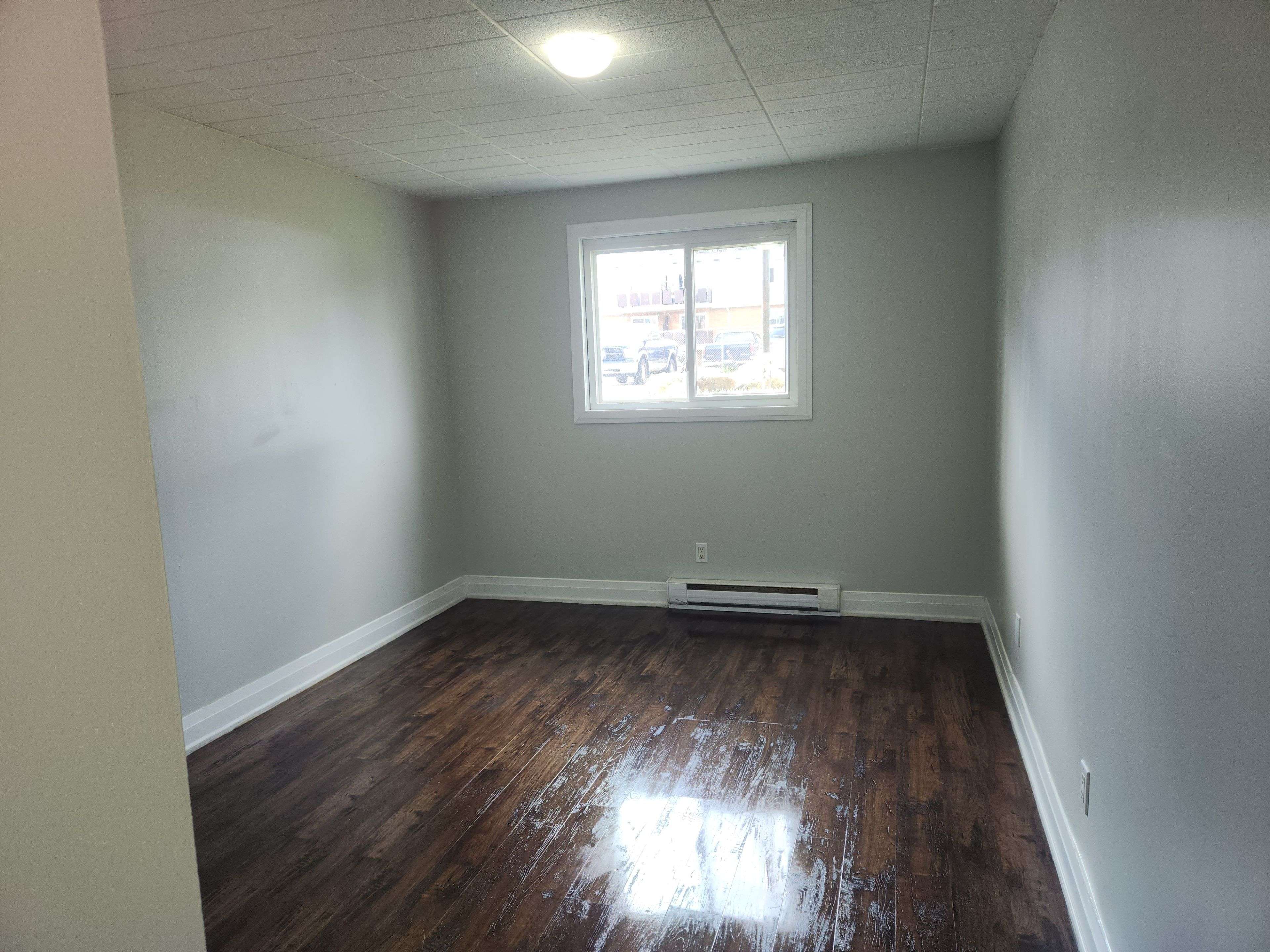 Niagara Falls, ON L2G 6X8,8800 Willoughby DR #107