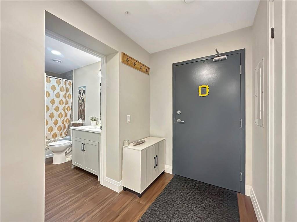 Haldimand, ON N0A 1H0,64 Main ST N #213