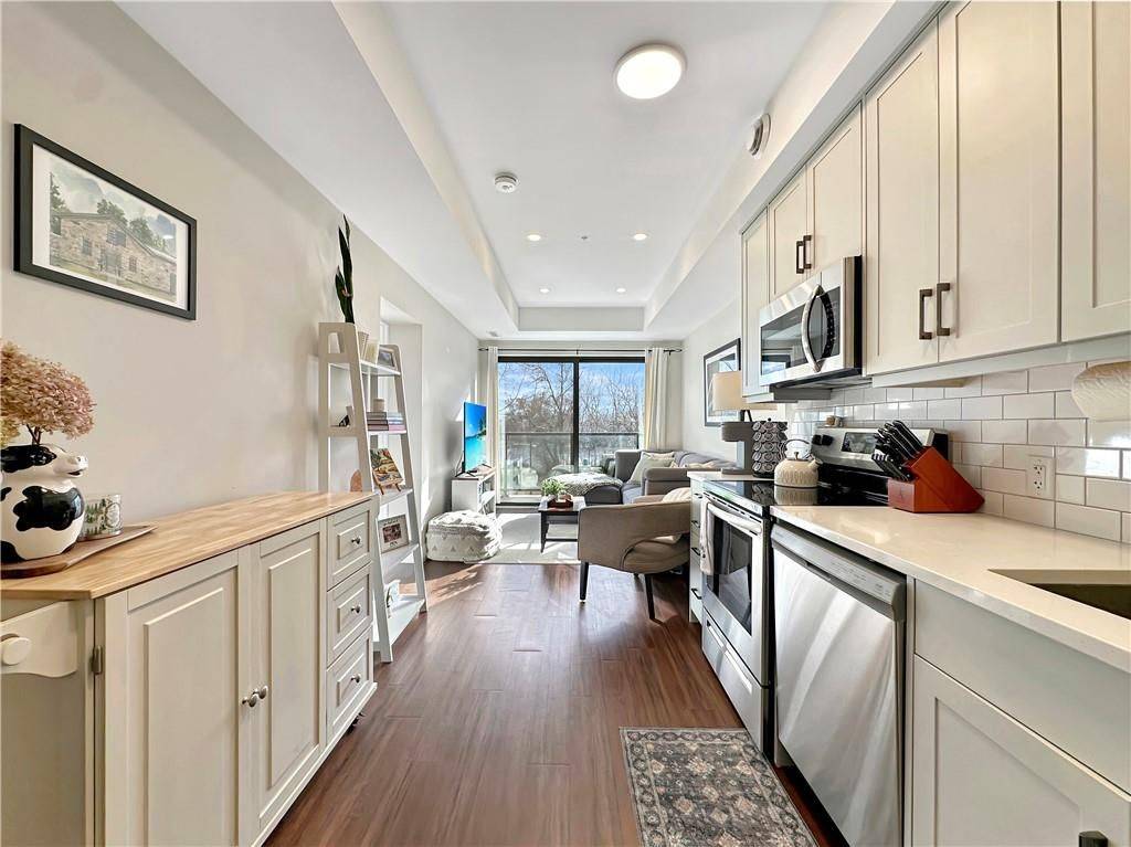 Haldimand, ON N0A 1H0,64 Main ST N #213