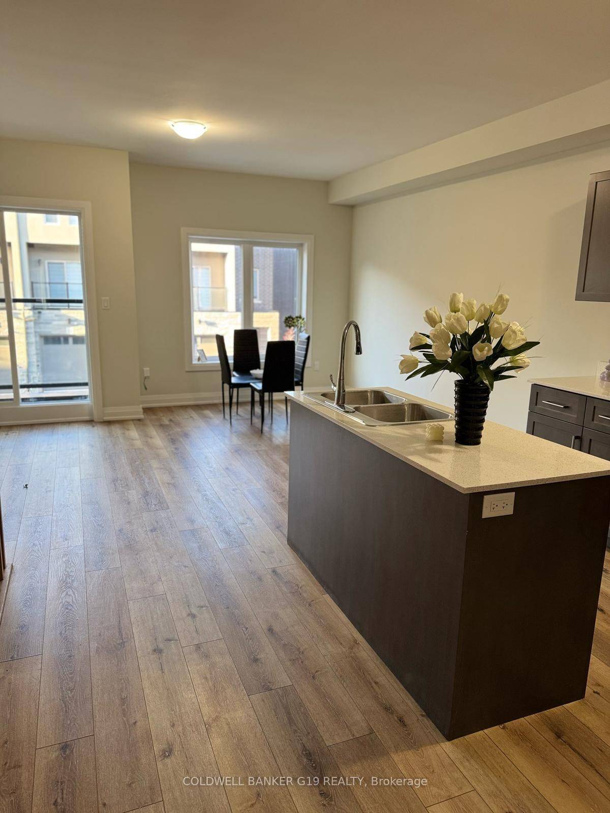 Hamilton, ON L0R 1W0,12 Raspberry LN