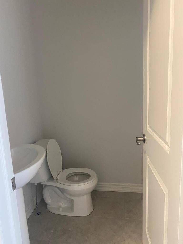 Niagara Falls, ON L2G 0Z4,7945 Oldfield RD #20