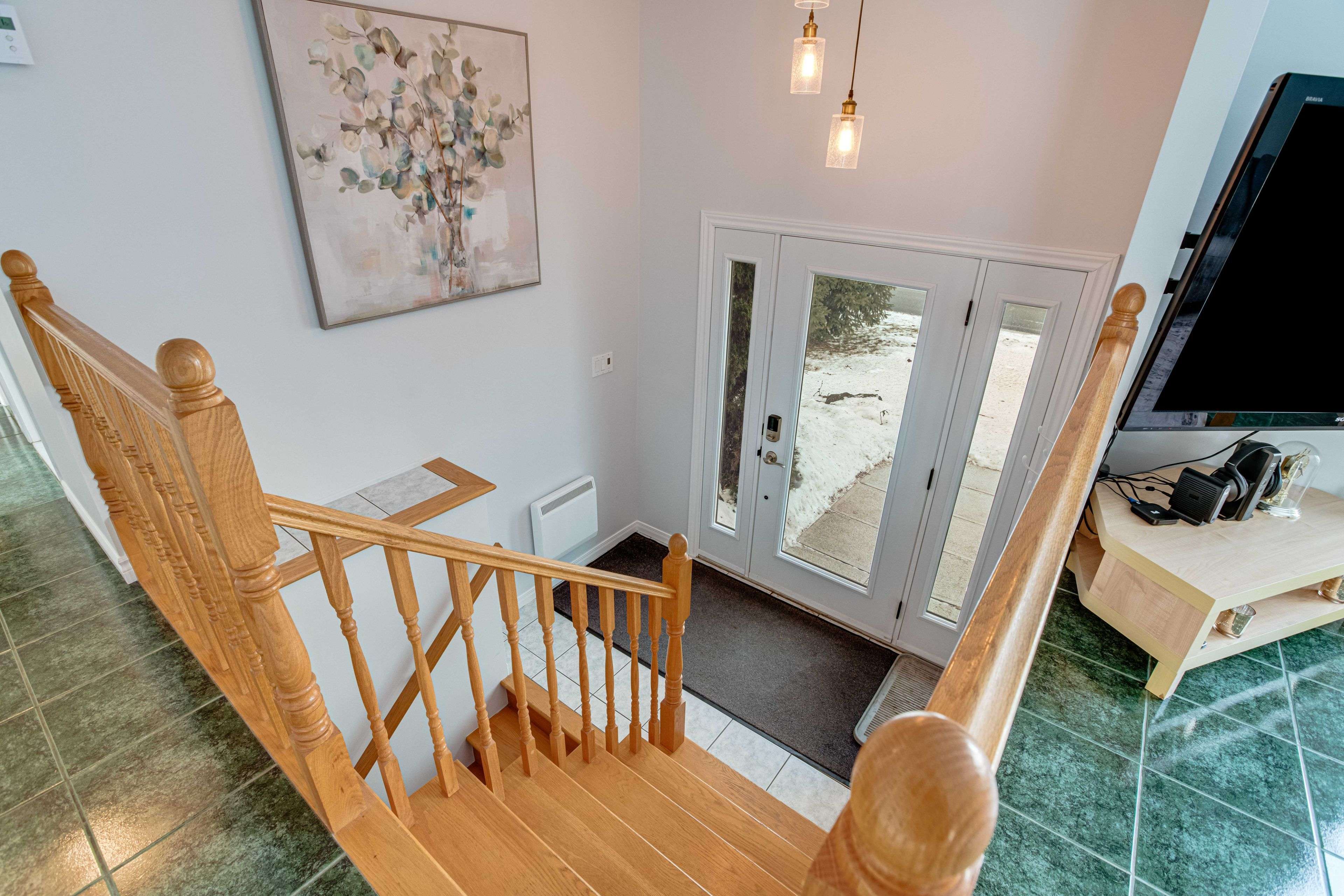 Hawkesbury, ON K6A 2X3,757 Ghislain ST