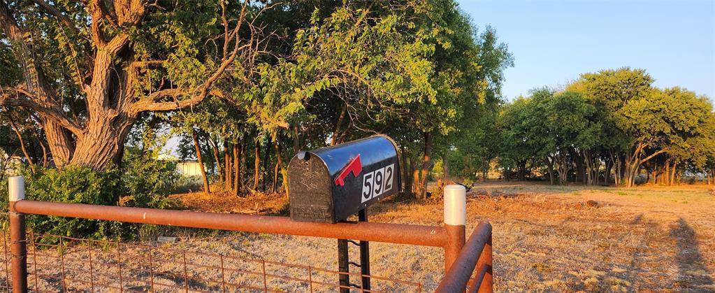 Gunter, TX 75058,592 Pike Road