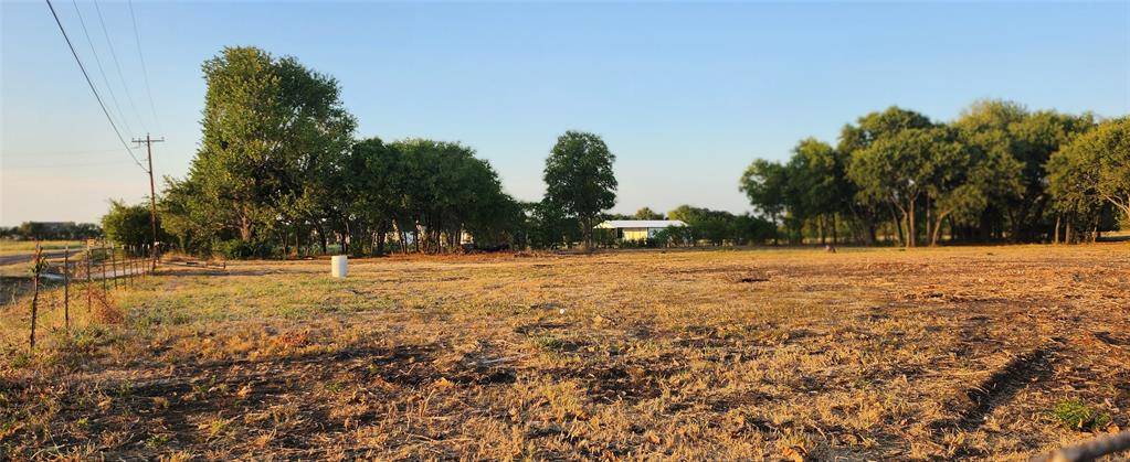 Gunter, TX 75058,592 Pike Road