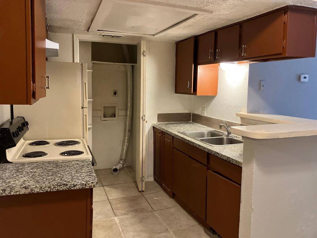 Dallas, TX 75231,7152 Fair Oaks Avenue #2179