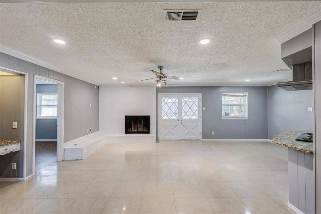 Fort Worth, TX 76112,7324 Vanessa Drive