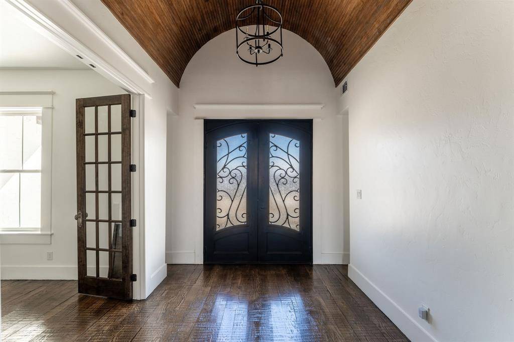 Azle, TX 76020,704 Glade Park Court