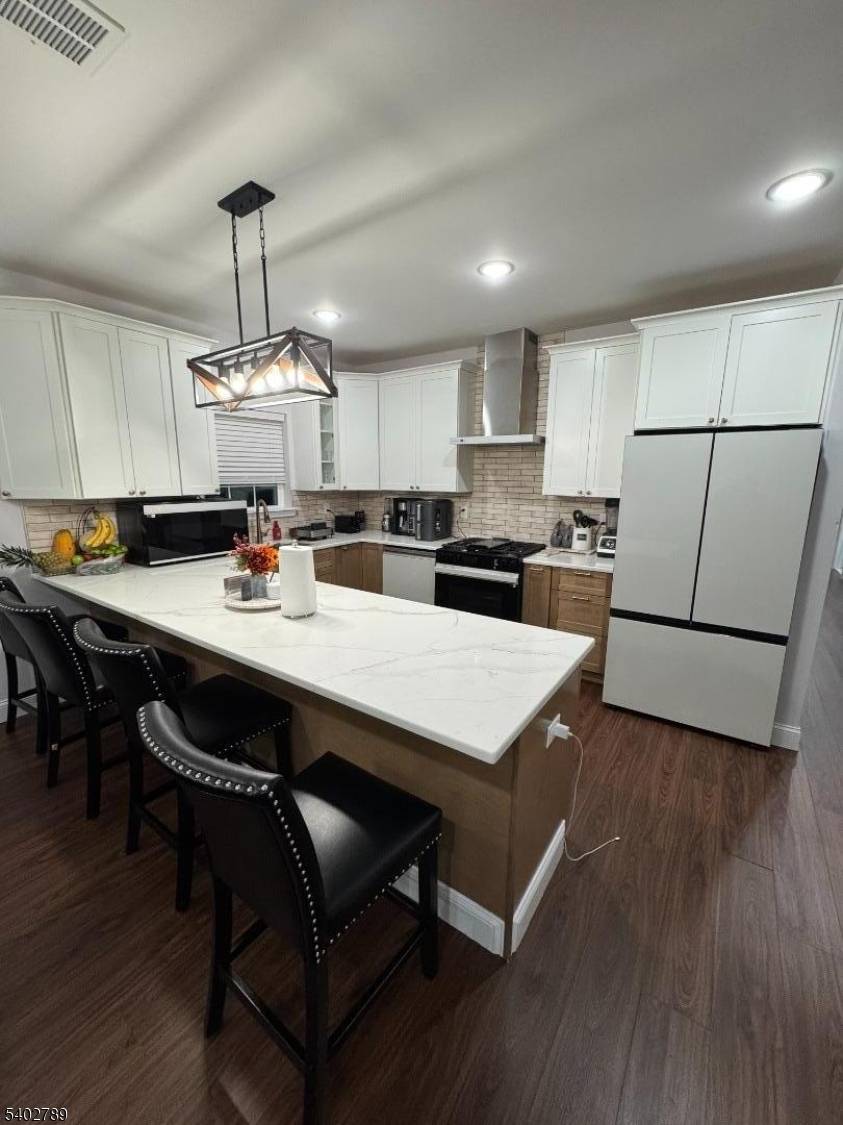 Elizabeth City, NJ 07201,528 Jefferson Ave