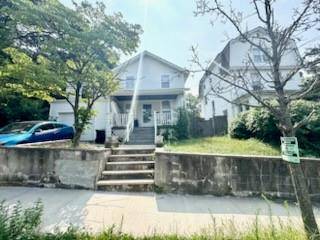 Staten  Island, NY 10301,8 Alpine AVE