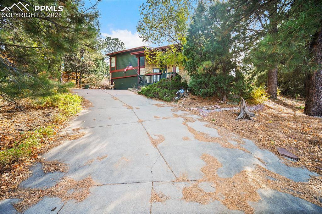 Colorado Springs, CO 80918,6229 Galway DR