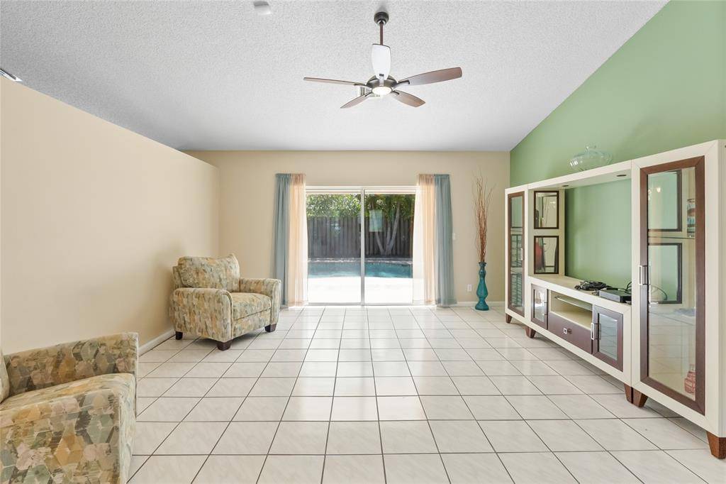 Plantation, FL 33322,1845 NW 108th Ave