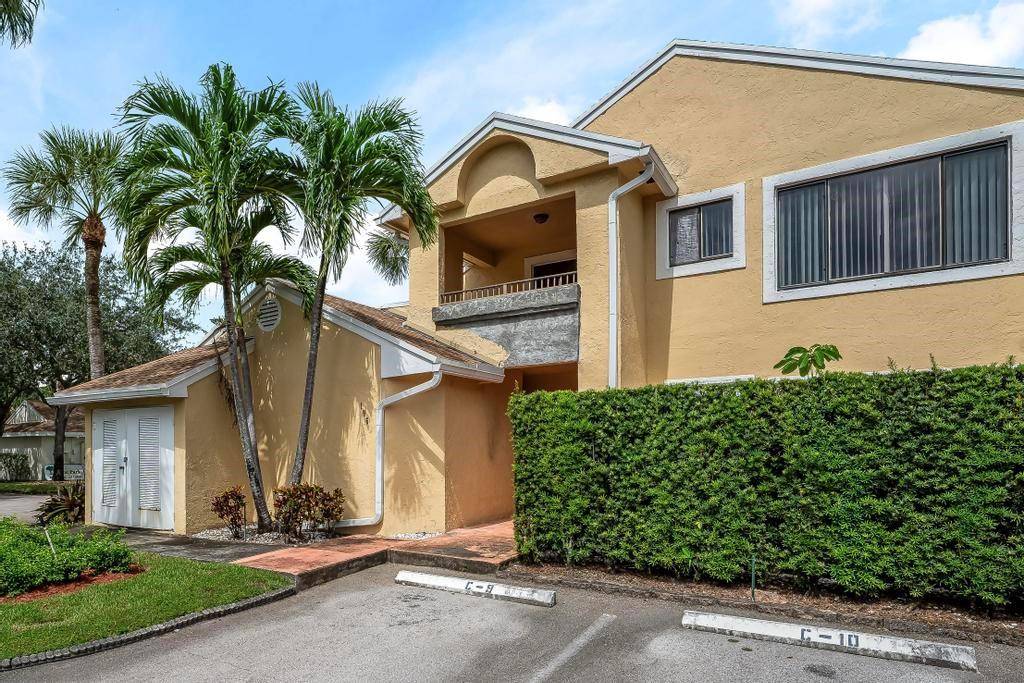 Pembroke Pines, FL 33025,151 SW 95th Ter #106