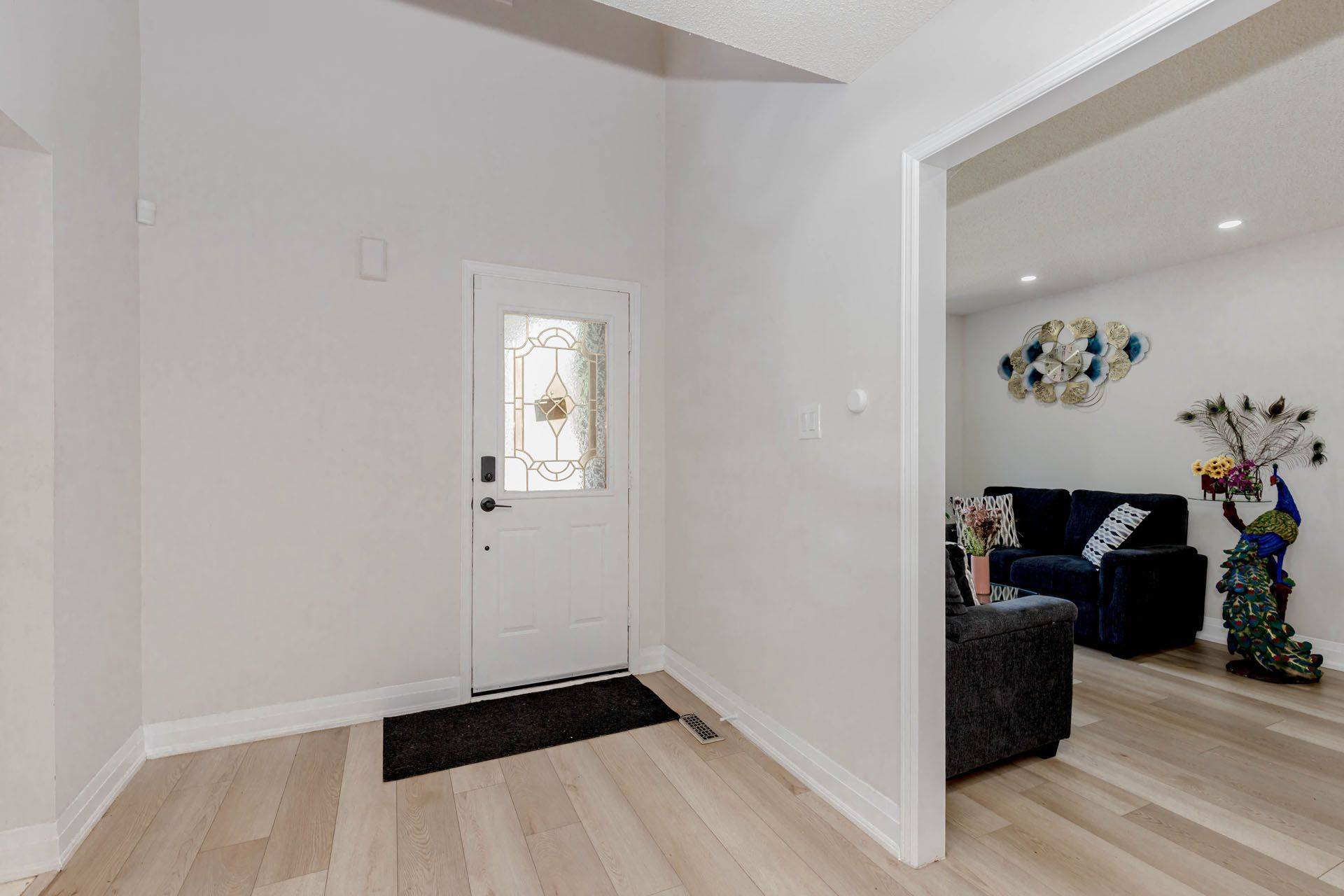 Barrie, ON L4M 5Y6,47 Blair CRES