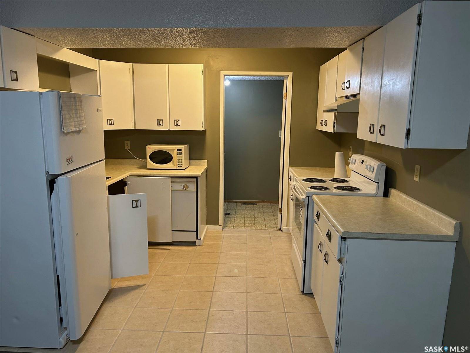 Regina, SK S4X 2Z1,6517 Rochdale BOULEVARD