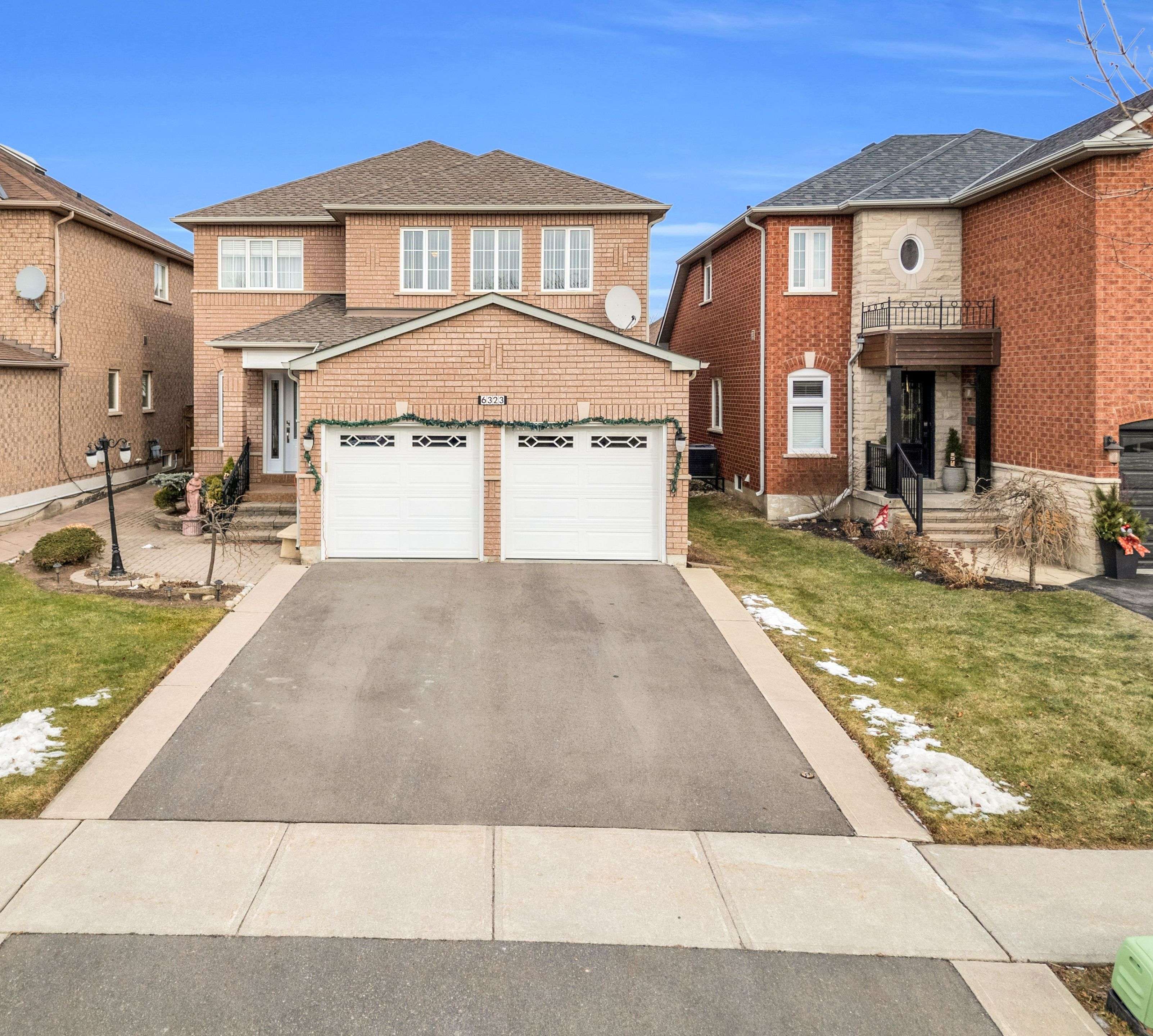 Mississauga, ON L5N 7W2,6323 Lisgar DR
