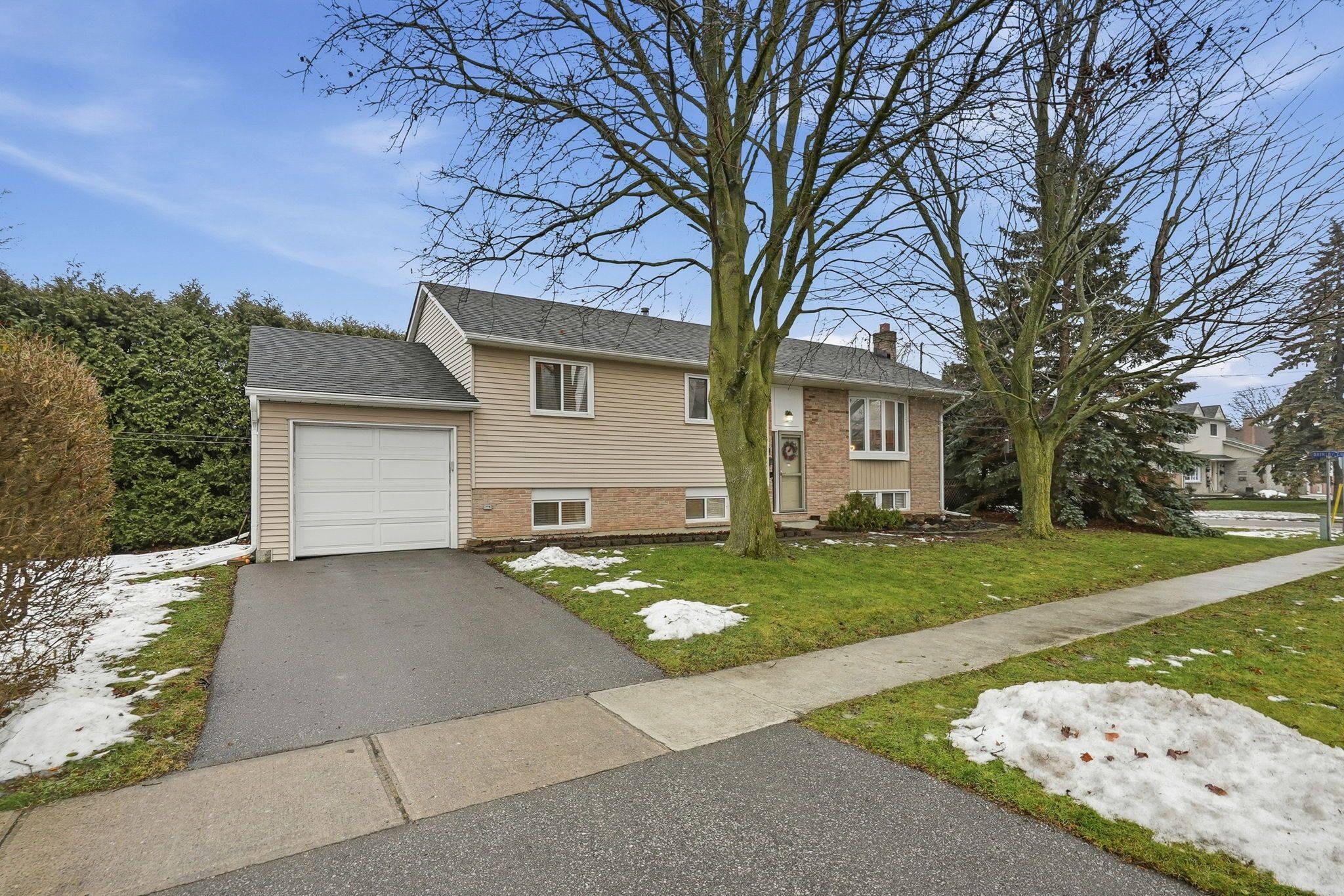 Cobourg, ON K9A 4N6,495 Ewing ST