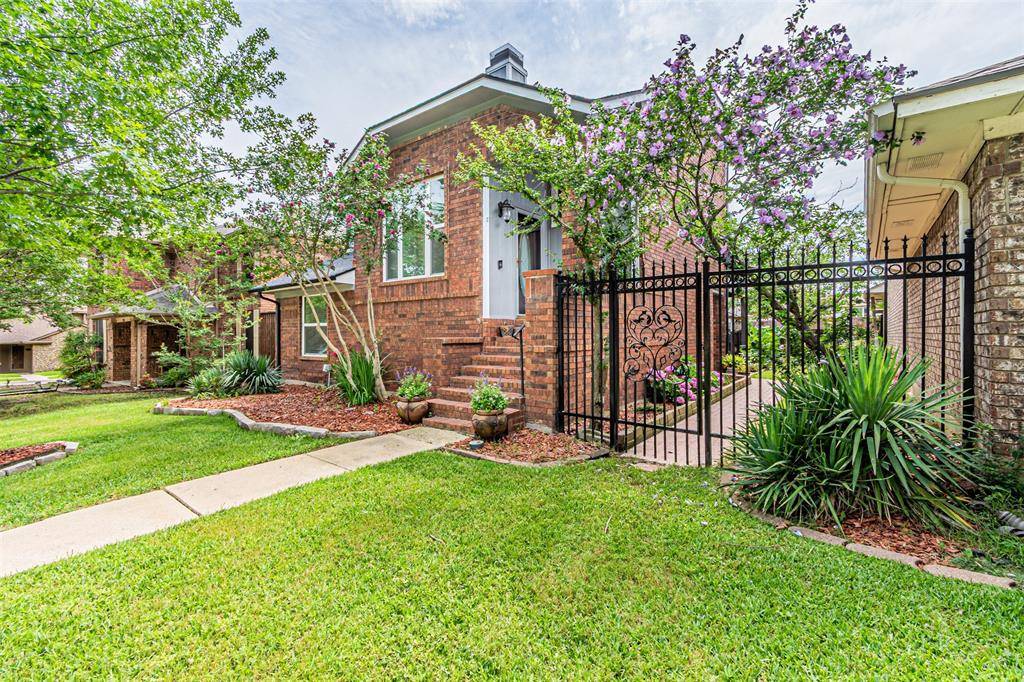 Carrollton, TX 75007,2903 Golden Gate Court