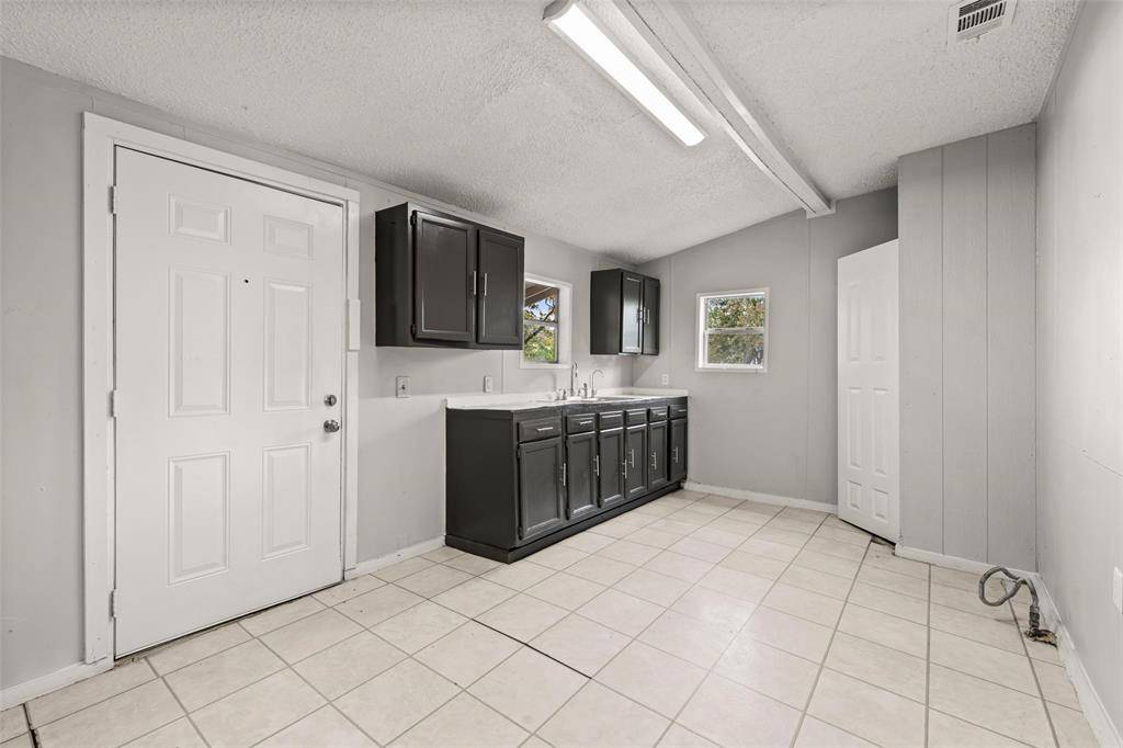 Waco, TX 76706,1106 S 15th Street