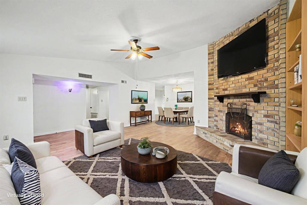 Rowlett, TX 75088,8814 Linda Vista Drive