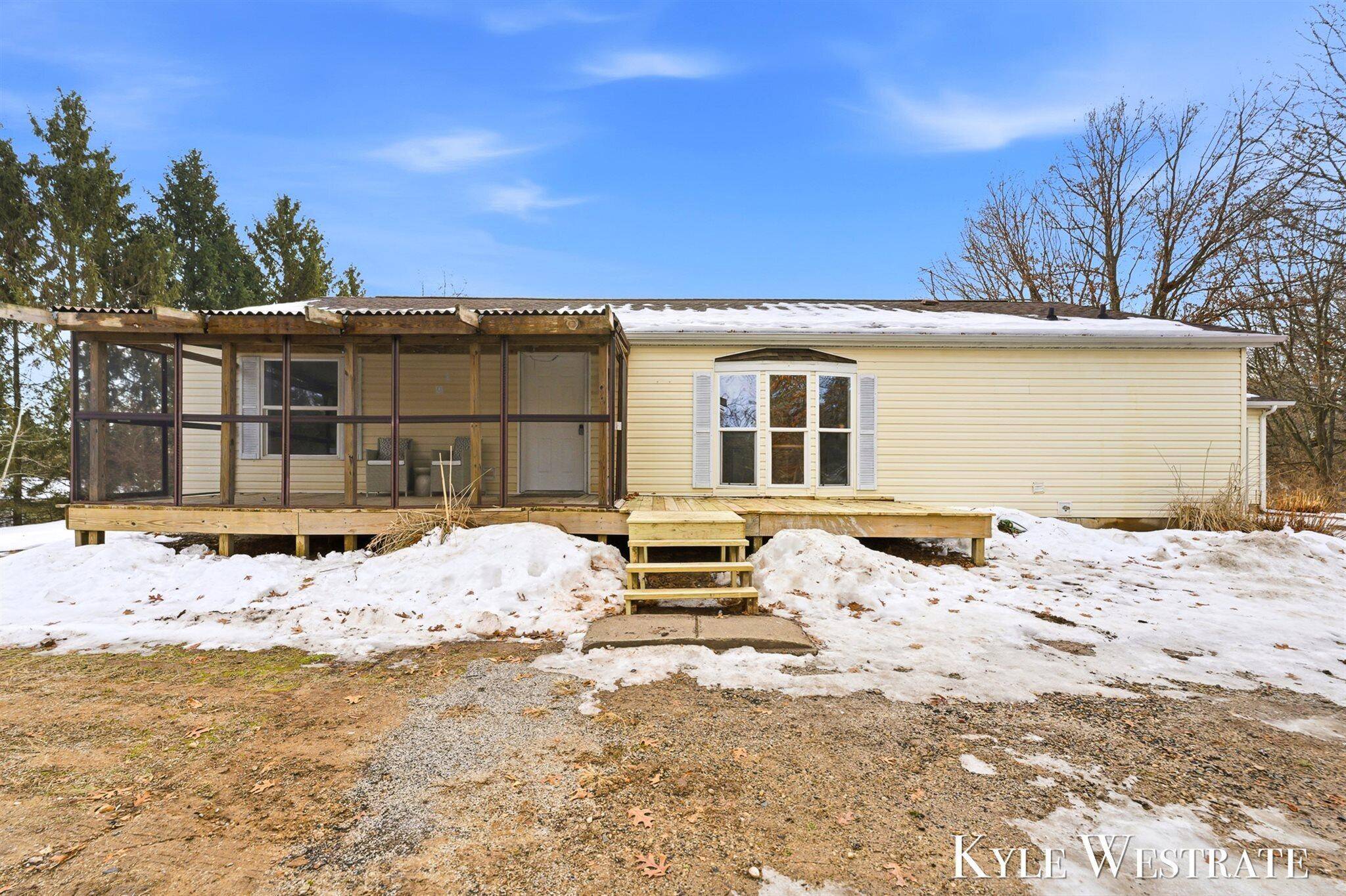 Rockford, MI 49341,7976 10 Mile RD NE