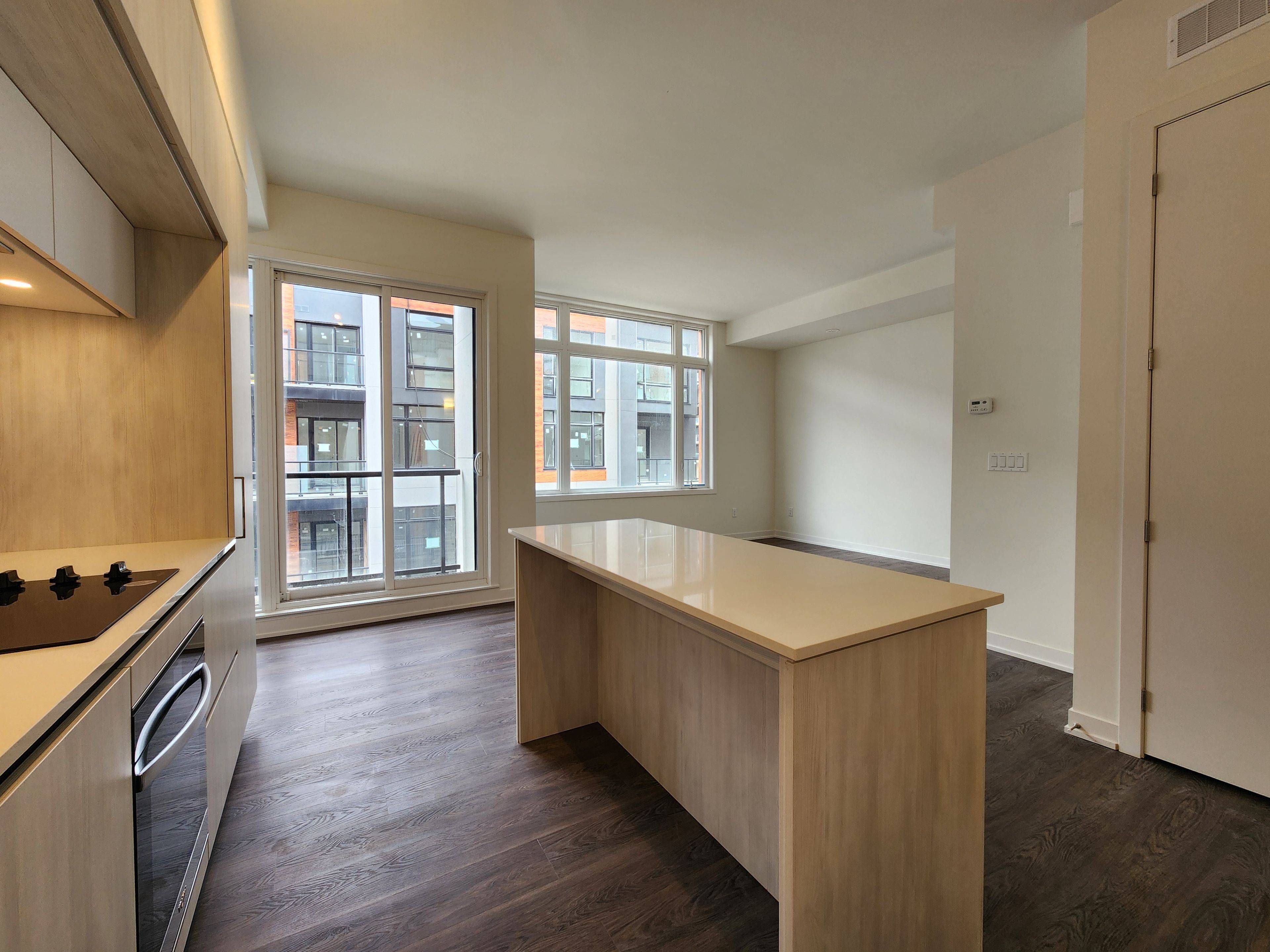 Richmond Hill, ON L4S 0N4,14 David Eyer DR #1012