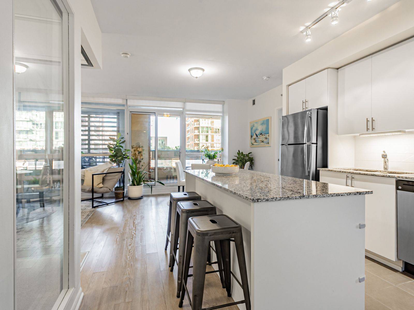 Toronto W04, ON M6A 0B6,830 Lawrence AVE W #626