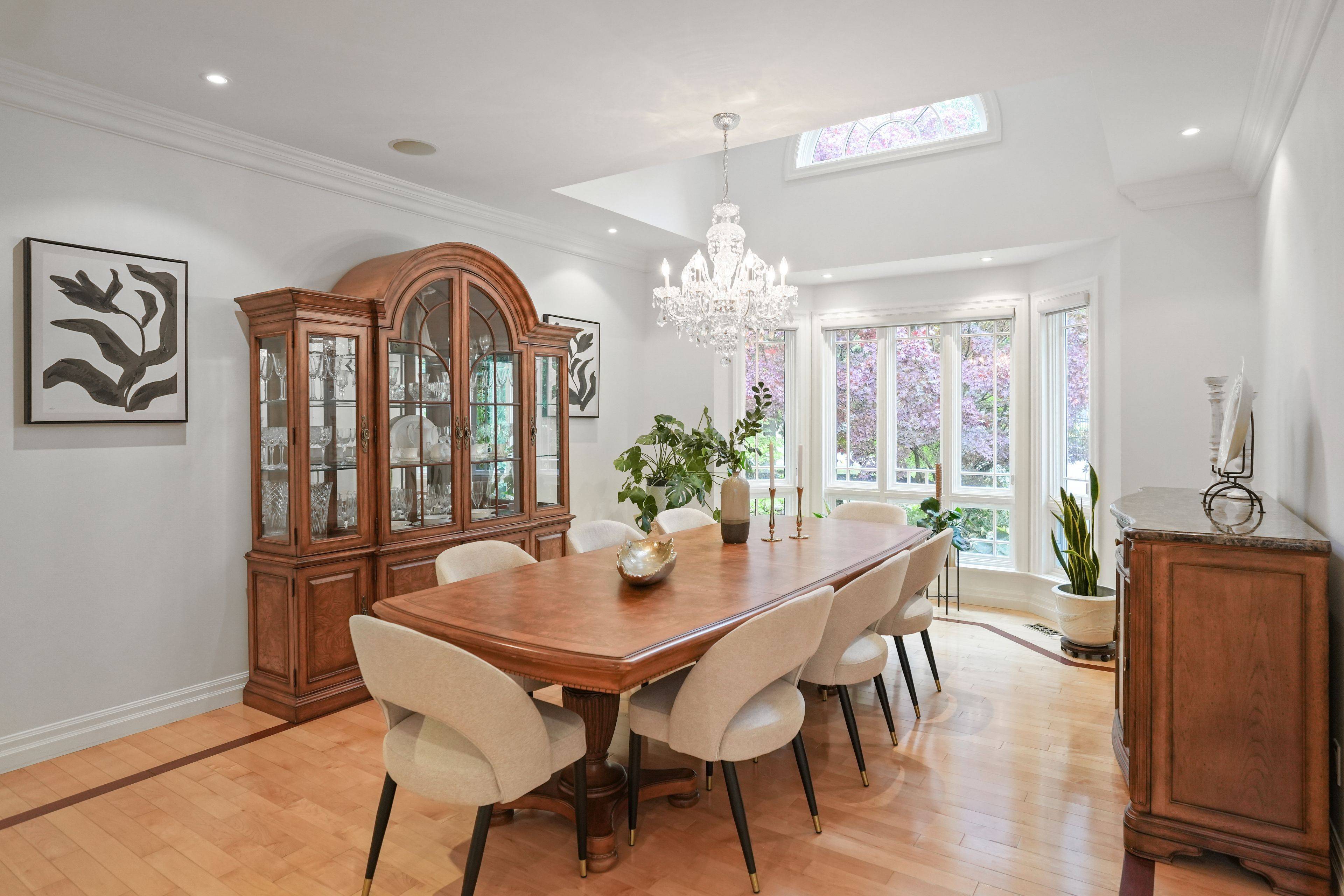 Mississauga, ON L5H 3E9,1382 Aldo DR