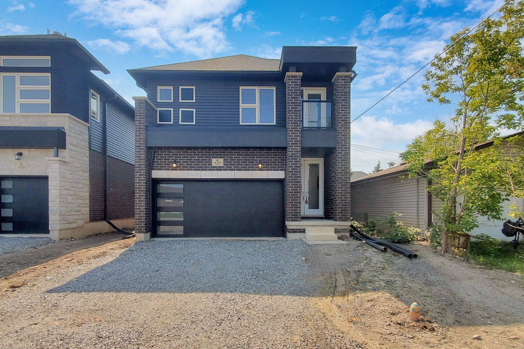 Welland, ON L3B 0N6,127 Laugher AVE