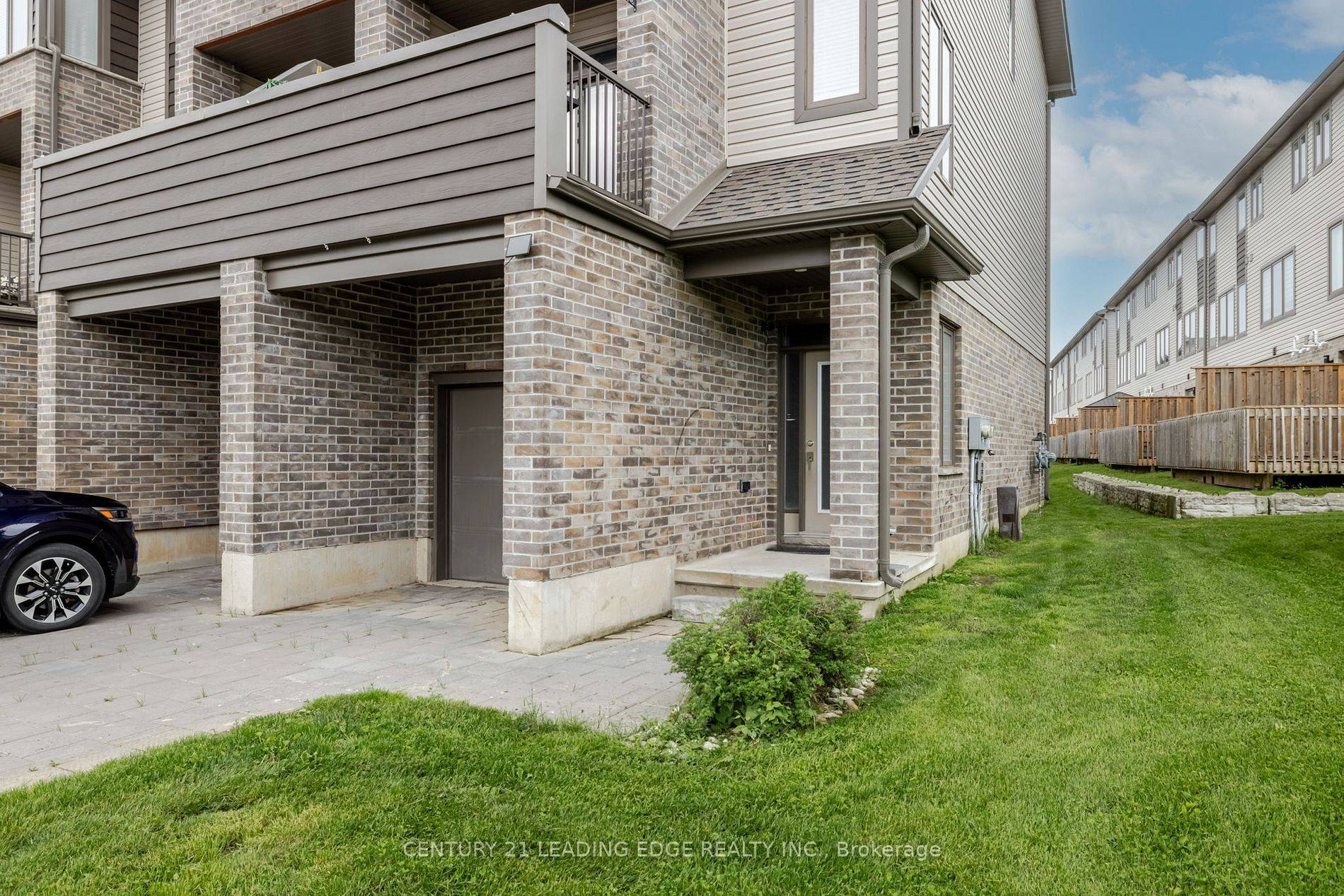 London South, ON N6M 1K1,2080 Meadowgate BLVD N