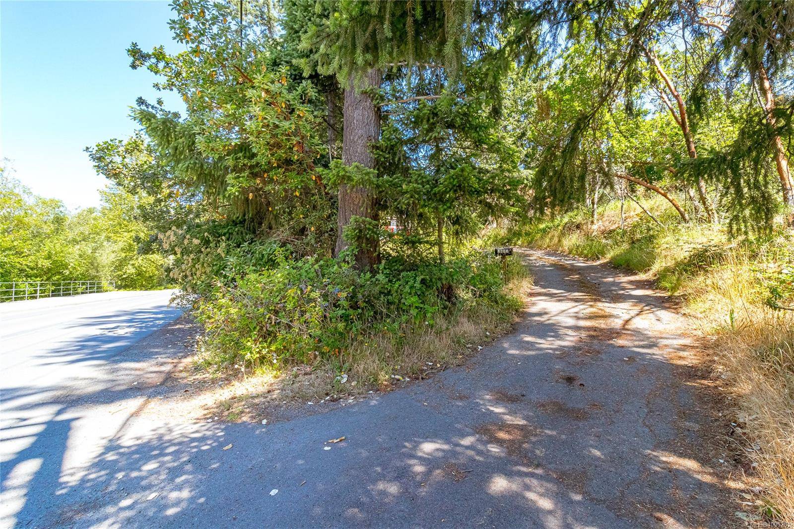 Langford, BC V9B 4H5,2673 Florence Lake Rd